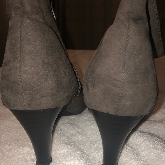 Booties - Picture 5 of 7